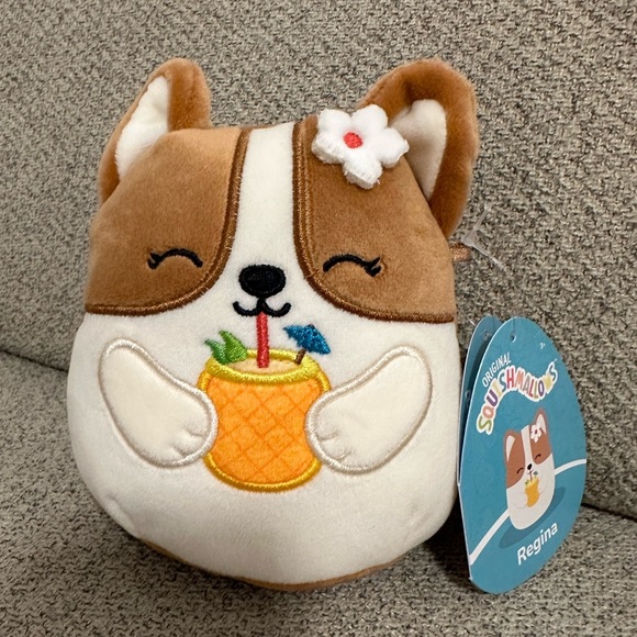 Nwt 🐶🍹5" Regina the Corgi Dog with Pineapple Drink Squishmallows - Picture 2 of 4